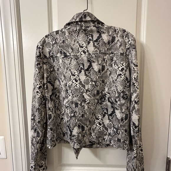 Sanctuary Black and Gray Snakeskin Leather Jacket - Picture 5 of 8